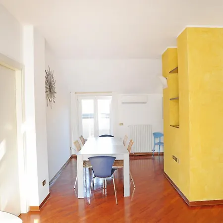 Pont De Ferr Apartman *
